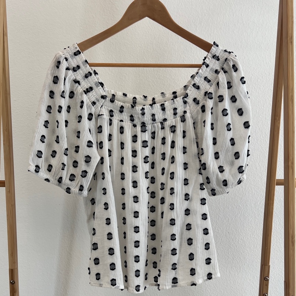Faith & Zoe Black and White Patterned Blouse